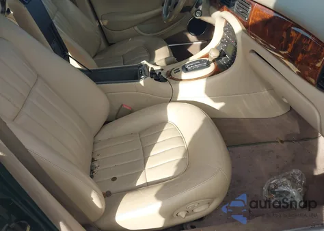 2000 Jaguar Xj8 from USA, damaged, VIN SAJDA14CXYLF17314